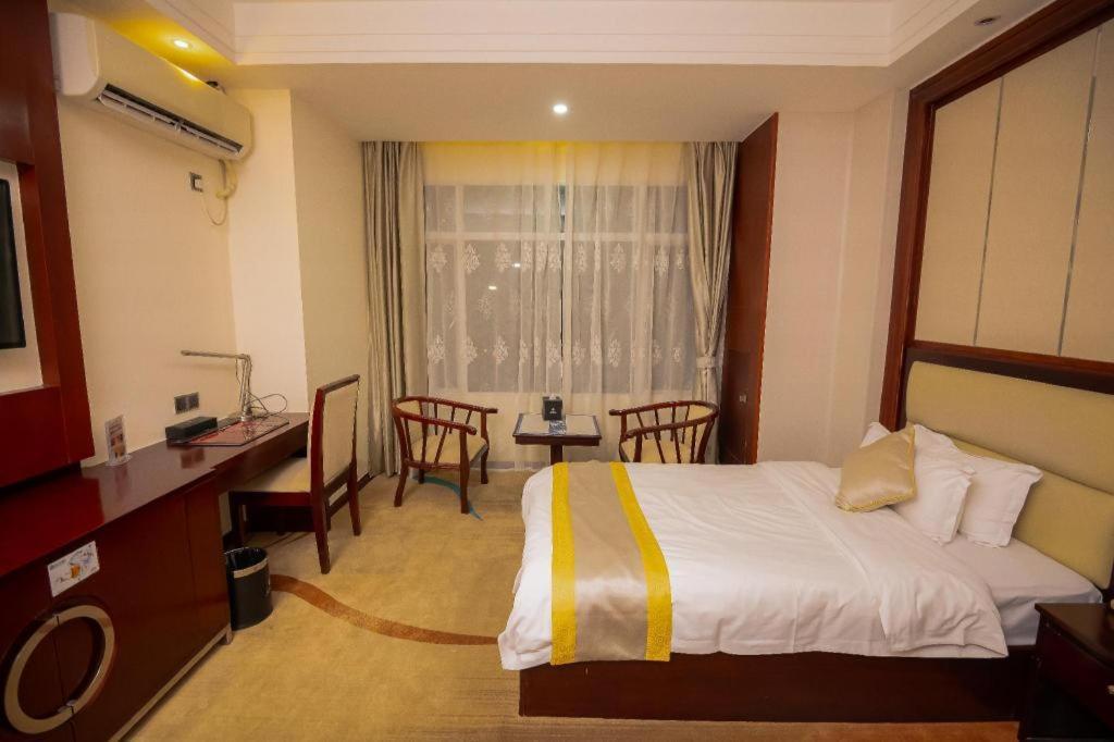 Grand Szechuan Hotel Vientiane Exteriör bild